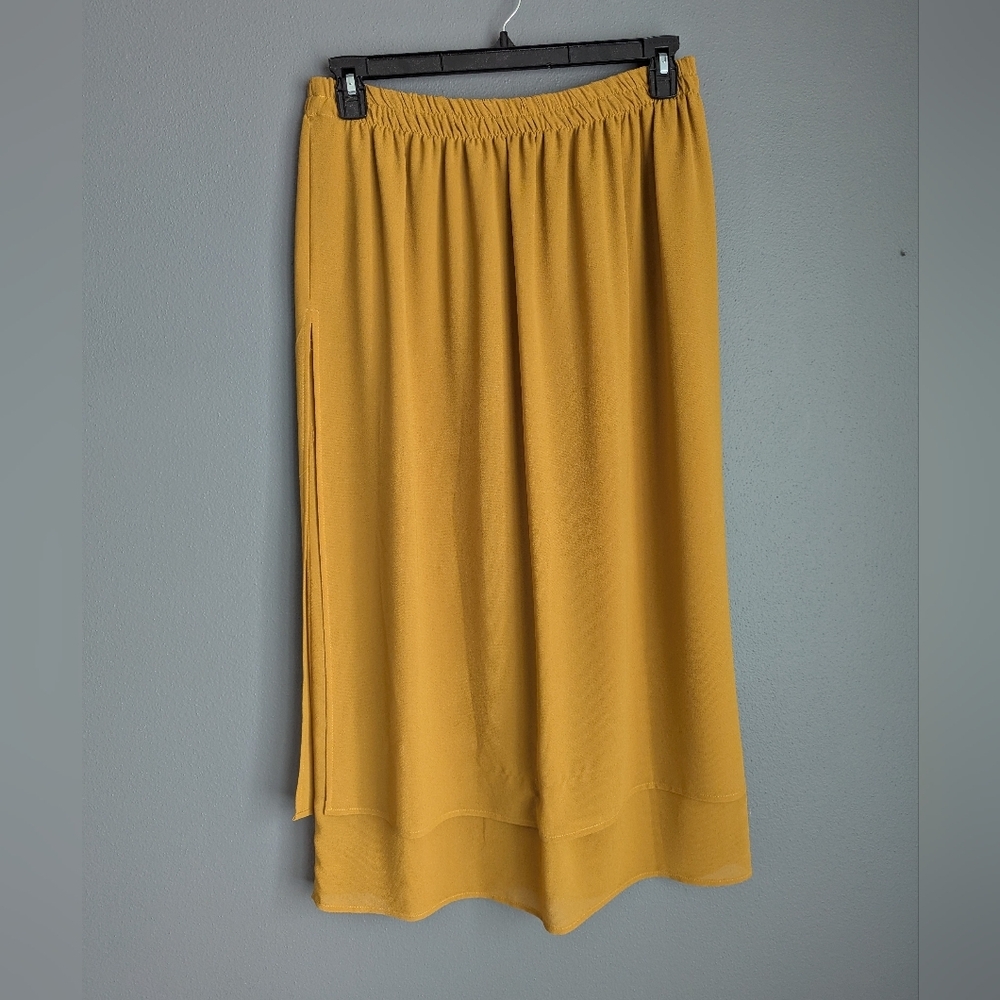 Vintage Made In The USA Mustard Yellow Layered Skirt. Vintage Size 2X.
